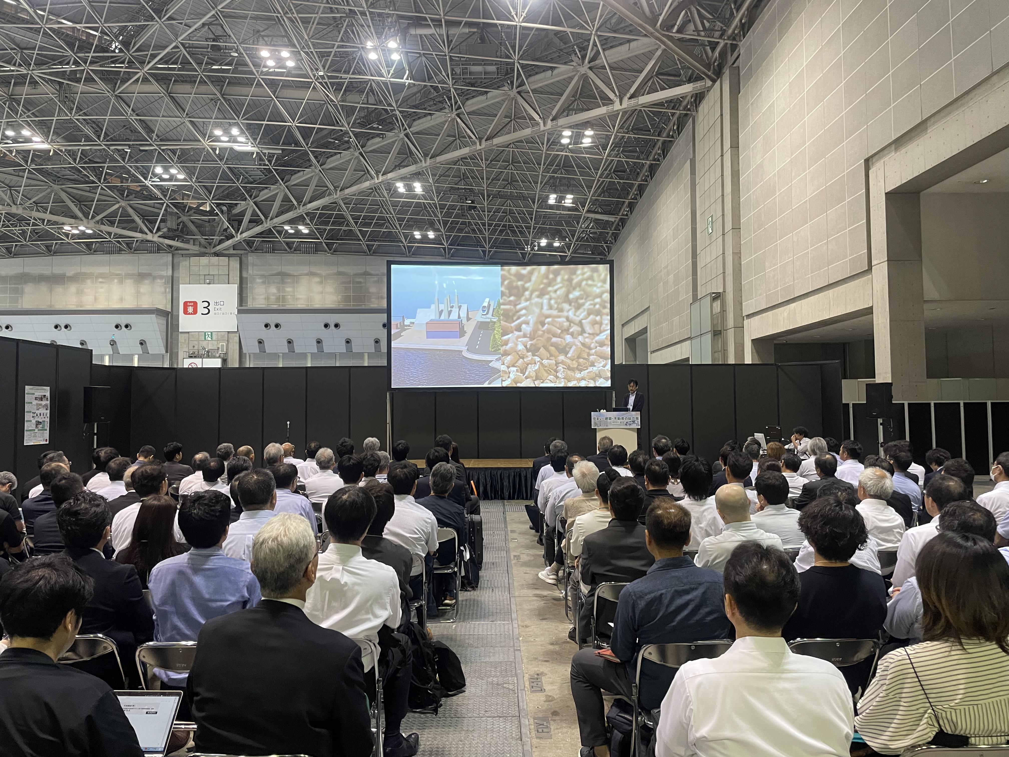 木造建築フェア 2025 展示会会場のようす