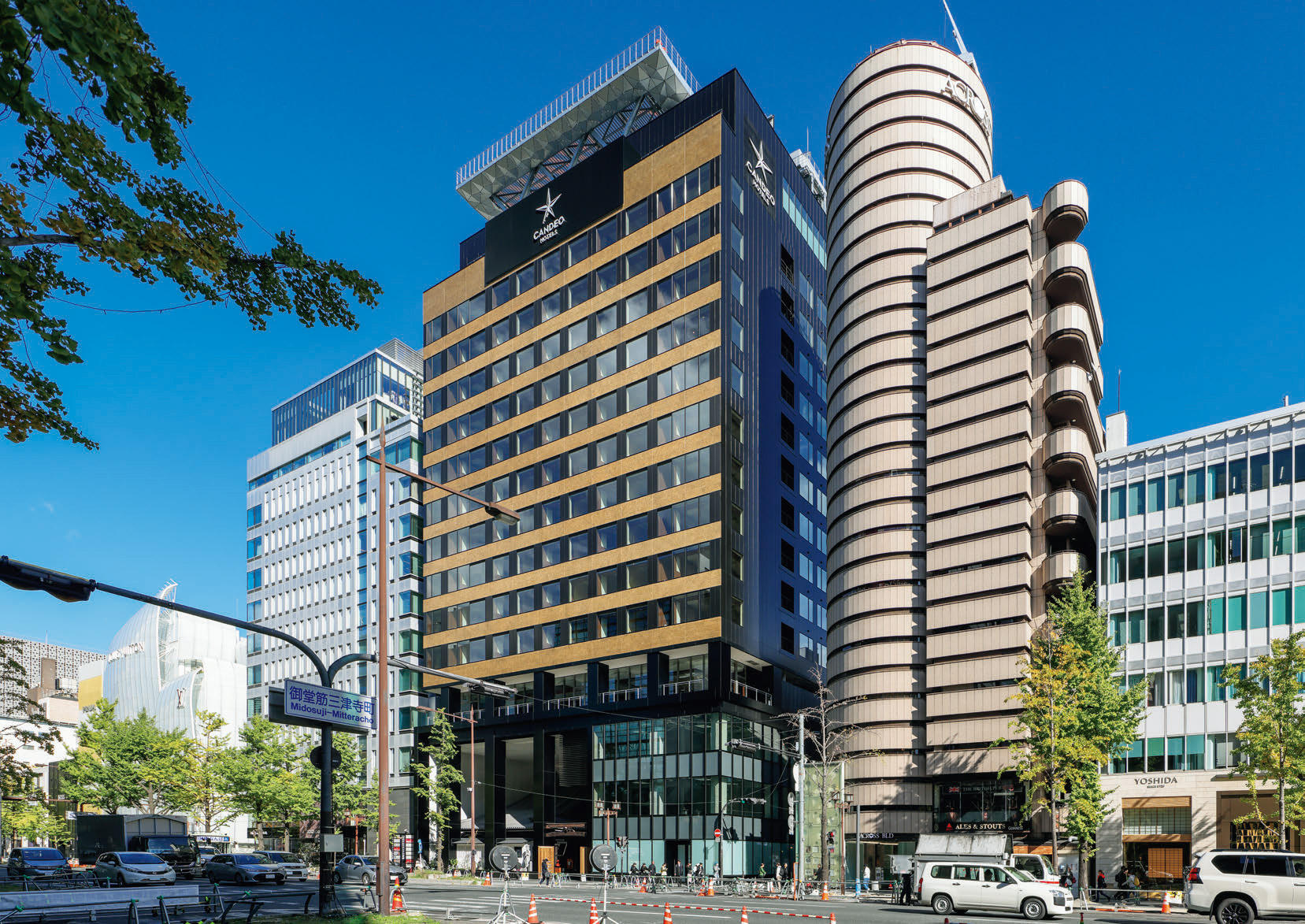 寺院・ホテル・店舗を併設する複合建築