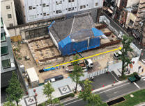 敷地内で計3回の曳家を行い残した木造本堂