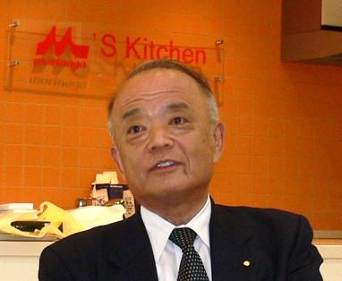 森永乳業株式会社 関西支店
お客様相談室 室長 林 敬一郎 様