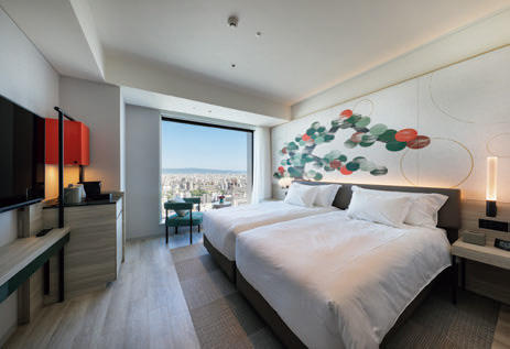 大阪のまちを一望できる客室