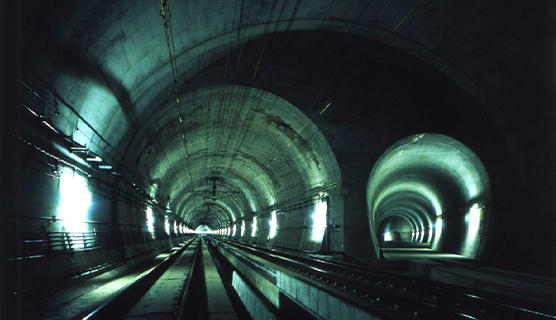 世界最長（当時）の鉄道トンネル ― 青函トンネル