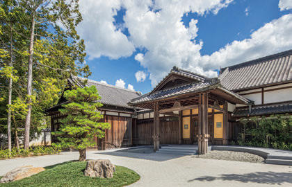 旧知事公舎の歴史性を感じさせる玄関