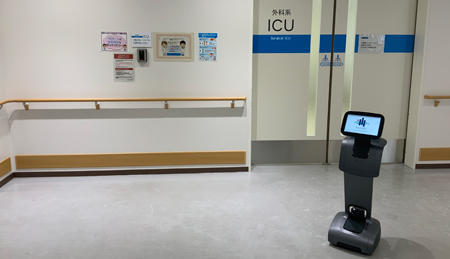多目的ロボット「temi」を活用した、新たな病院運用の実証研究