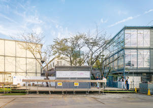 港区立赤坂中学校等整備工事作業所